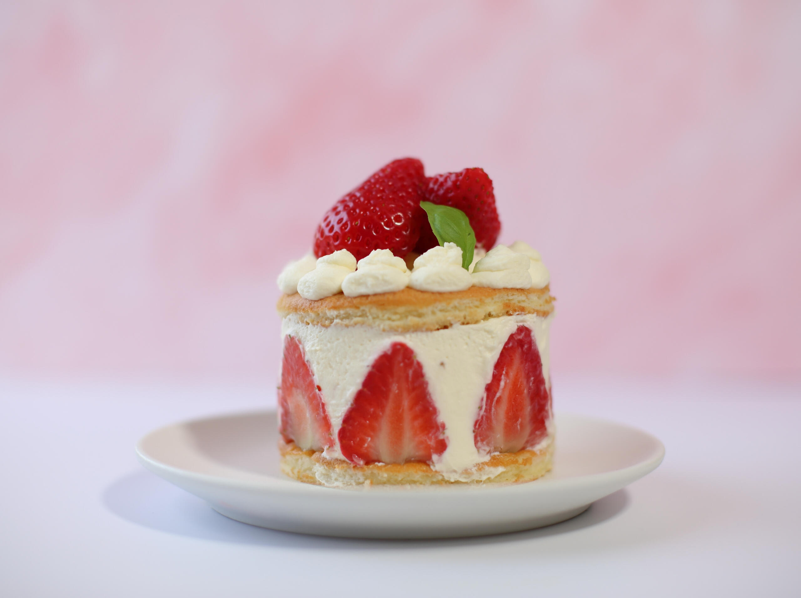 UK South East food photography - Romantic strawberry cupcake UK South East food photography - Romantic strawberry cupcake